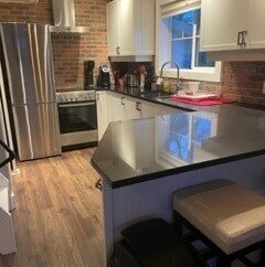 Cozy one bedroom loft in Victoria BC.