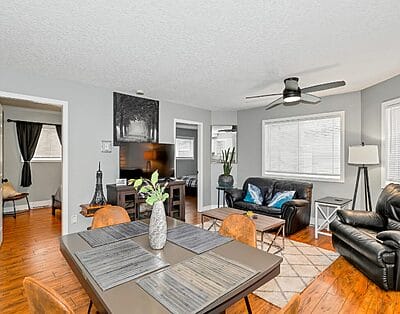 Ground level suite close to amenities, shopping and VGH, RJH