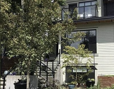 Urban oasis near the mountains – 2BR suite