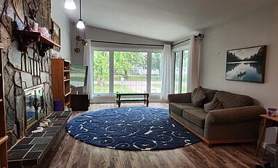 Travel Nurse Ready – 2-Bedroom with Office Space in Gimli