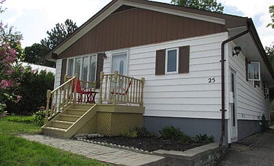 Tastefully furnished 2+ bedroom 2 bath bungalow Elliot Lake