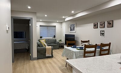 Cozy Basement Suite w/ Full Kitchen & Private Entrance.