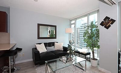 LOCATION, LOCATION One Bedroom + Den, Fully Furnished Downtown City Gem💎
