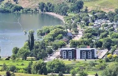 Fully Furnished Newer Studio in Vernon