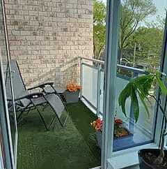 luxurious One bed room&den with Parking
