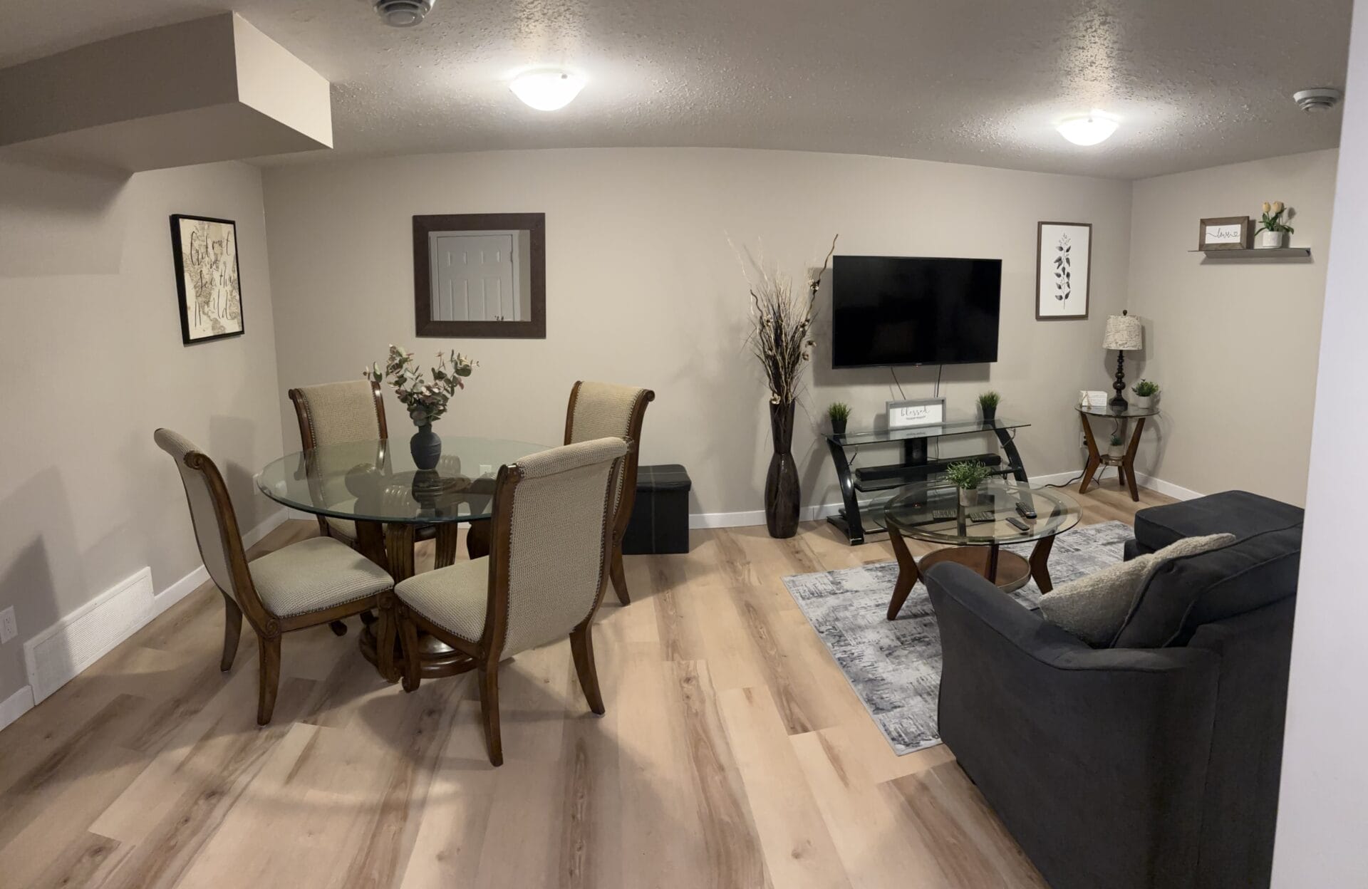 Cozy 2 bedroom 2 bathroom basement suite with ensuite - Travel Nurse Houses
