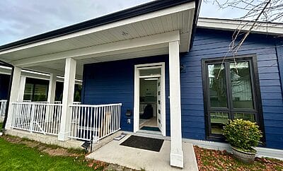 Modern Luxury Guest House – 1 Bedroom, 5 Min Drive to Delta Hospital