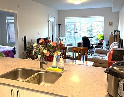 Beautiful Fully Furnished 1-Bedr Apartment, Perfect for Travel Nurses & Professionals Royal Oak, Victoria, BC