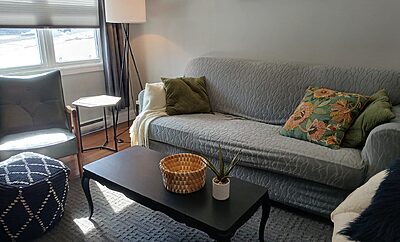 Cozy, 2 bedroom near hospitals in St. John’s, close to Downtown