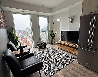 Exclusive 2-Bedroom Corporate Suite in Toronto | Elm Ledbury Building