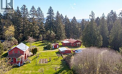 Fully Furnished Farmhouse with Garden & Fire Pit