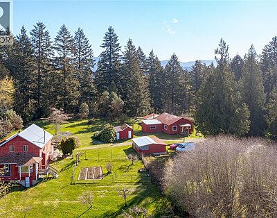 Fully Furnished Farmhouse with Garden & Fire Pit