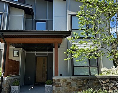 Monthly Furnished Housing for Travel Nurses in Canada 19 Modern Coastal Fully Furnished Townhouse Near Hospital