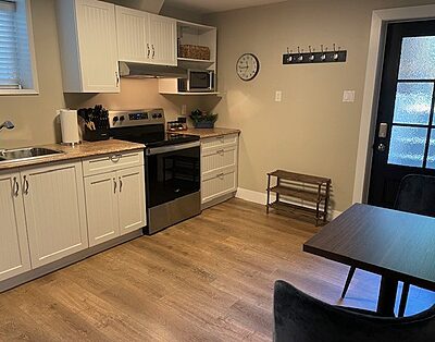 Upscale one-bedroom sanctuary in Abbotsford