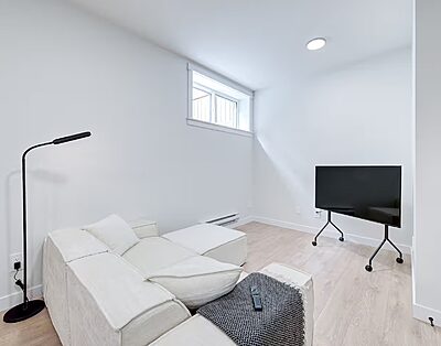 Monthly Furnished Housing for Travel Nurses in Canada 20 Modern 1 Bedroom Walking Distance to Hospitals