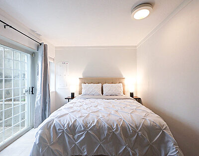 Private 350 sq ft Garden Level Studio with Kitchenette and In-Suite Laundry + Street Parking