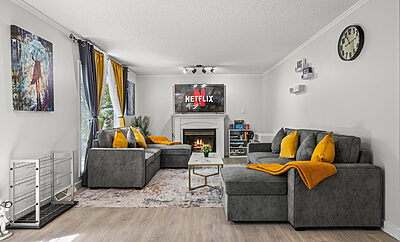 Private Furnished 3BR Fully Renovated Home – Laundry & Workspace