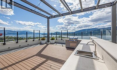 Modern 2-Bedroom Downtown Kelowna Condo