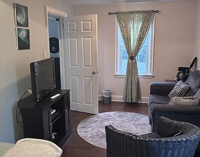 Convenient and Private 2 Bedrooms